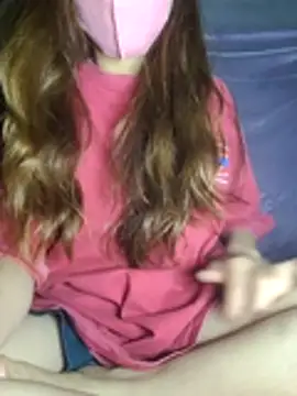 Snapshot of polly_chan chatting on December 14, 4:23 pm polly chan online show from December 14, 4:23 pm