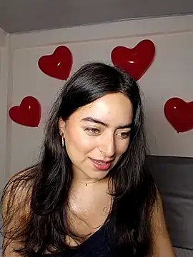 saasha Petit online show from February 13, 10:33 am