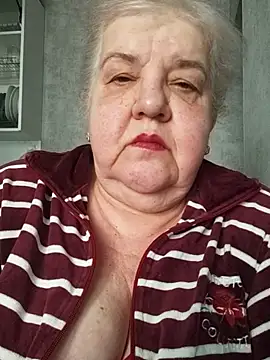 HapinessLovee online show from February 14, 9:28 am