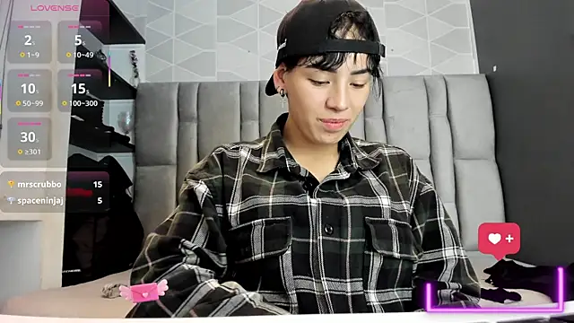 Kiara Fox   online show from January 11, 7:46 am