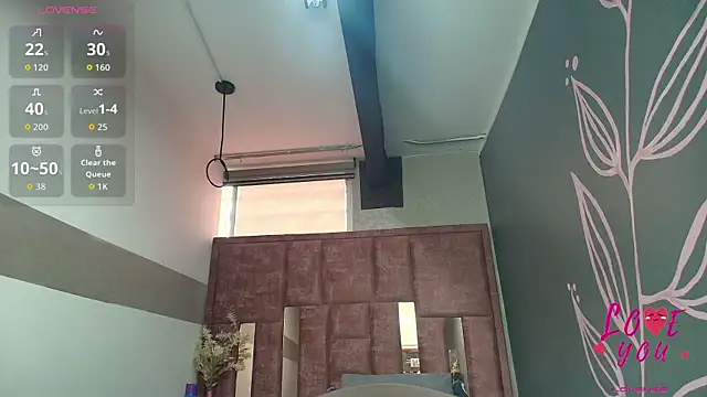 Kiara Fox   online show from April 22, 8:32 pm