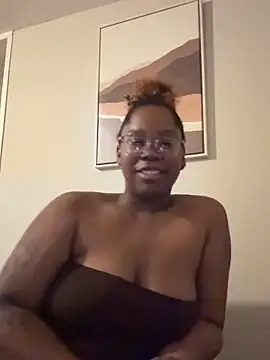 Snapshot of lovelytip chatting on December 16, 5:56 am lovelytip online show from December 16, 5:56 am