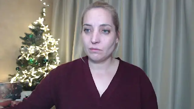 Snapshot of sweetpussy chatting on January 4, 7:34 pm sweetpussy online show from January 4, 7:34 pm