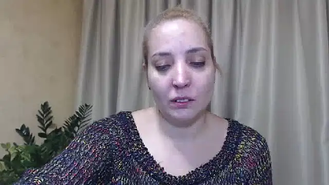 Snapshot of sweetpussy chatting on January 14, 2:53 pm sweetpussy online show from January 14, 2:53 pm