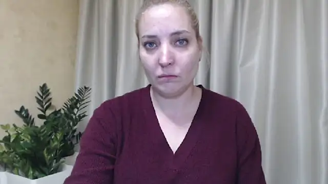 Snapshot of sweetpussy chatting on January 14, 6:38 pm sweetpussy online show from January 14, 6:38 pm