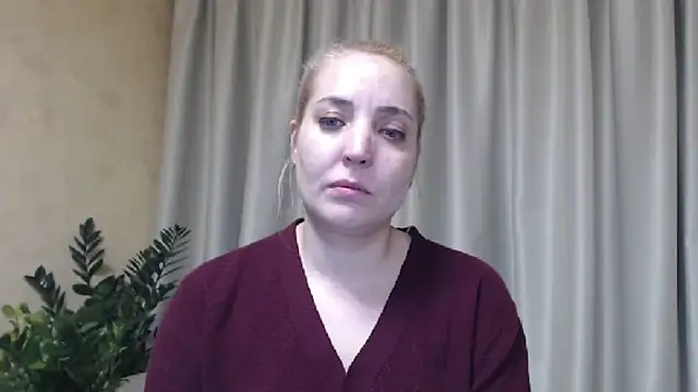 Snapshot of sweetpussy chatting on February 6, 2:26 pm sweetpussy online show from February 6, 2:26 pm