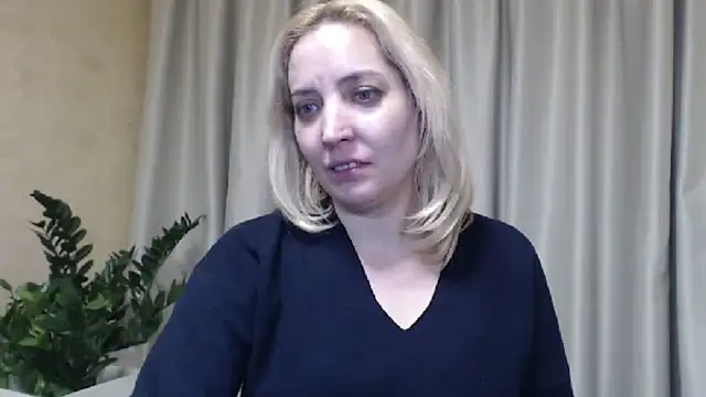 Snapshot of sweetpussy chatting on February 26, 6:32 pm sweetpussy online show from February 26, 6:32 pm