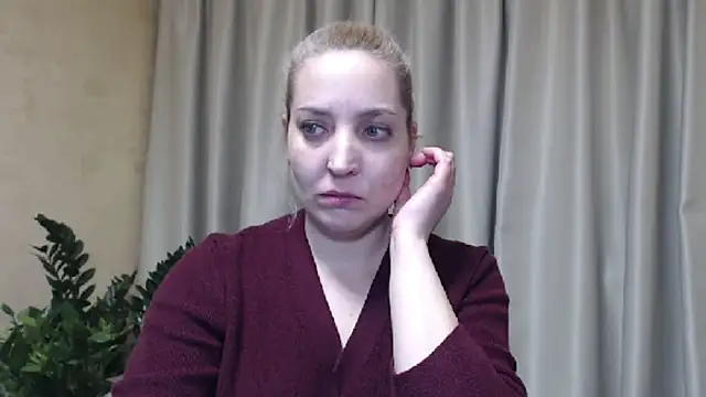 Snapshot of sweetpussy chatting on March 4, 4:30 pm sweetpussy online show from March 4, 4:30 pm