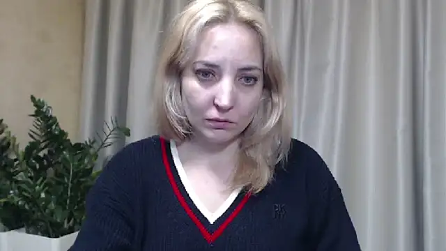 Snapshot of sweetpussy chatting on November 1, 12:40 pm sweetpussy online show from November 1, 12:40 pm