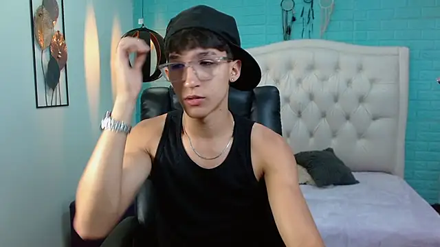 jeremy job online show from April 2, 11:30 am