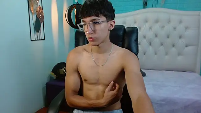 jeremy job online show from April 4, 11:40 am