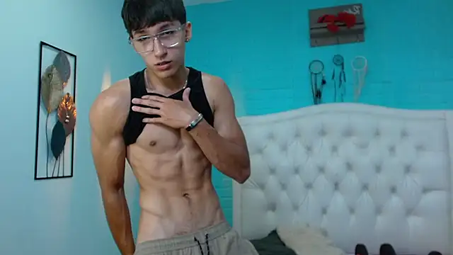 jeremy job online show from April 8, 12:16 pm