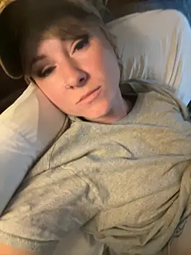 alluringpixie online show from April 20, 2:42 pm