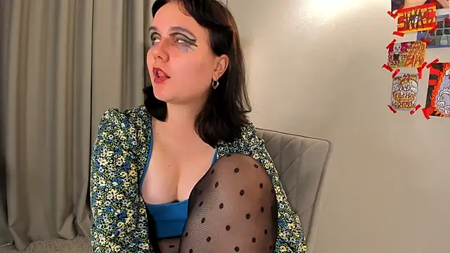 TracyLilith online show from December 13, 7:53 pm