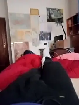 Snapshot of barbone15 chatting on March 18, 11:35 am barbone15 online show from March 18, 11:35 am