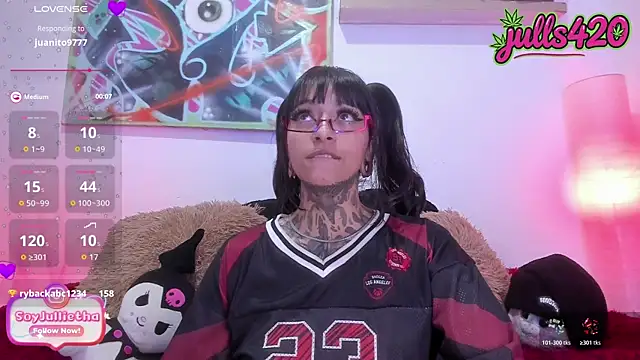 Julls420  online show from July 7, 6:47 am