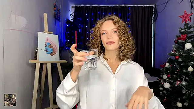 Snapshot of Miss_Monroe chatting on December 15, 7:45 am Miss Monroe online show from December 15, 7:45 am