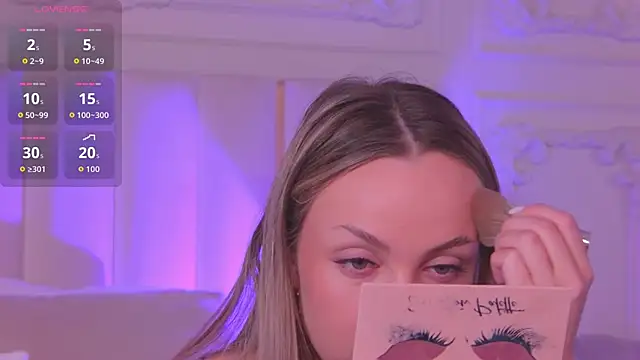 AnnaRow online show from March 7, 6:21 am