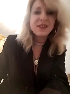 AhlyssaLove1155 online show from March 14, 5:07 pm