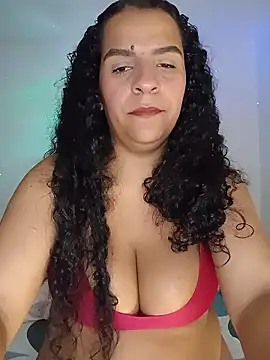 Snapshot of hot_bruntte chatting on January 13, 6:29 am hot bruntte online show from January 13, 6:29 am