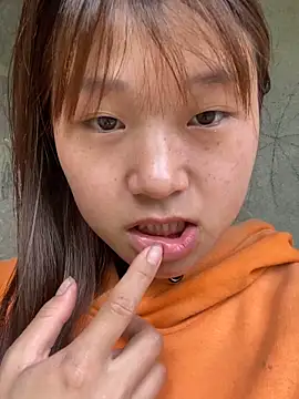 hinata-xx online show from April 24, 8:06 am