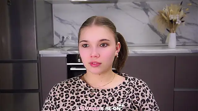 SolBurri online show from February 2, 1:59 am