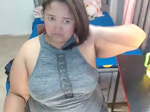 bustyy juicy online show from January 10, 2:19 pm