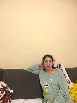 Snapshot of coupledeea chatting on December 20, 10:28 pm coupledeea online show from December 20, 10:28 pm