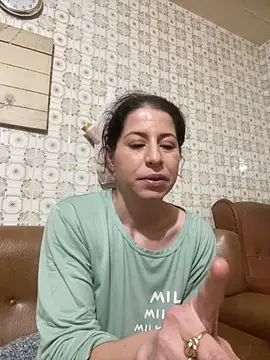 Snapshot of coupledeea chatting on January 15, 11:19 pm coupledeea online show from January 15, 11:19 pm