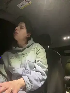 Snapshot of coupledeea chatting on January 17, 7:17 pm coupledeea online show from January 17, 7:17 pm