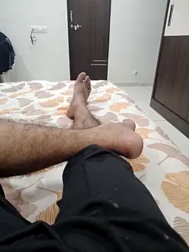 Snapshot of johny044 chatting on March 5, 9:22 pm johny044 online show from March 5, 9:22 pm