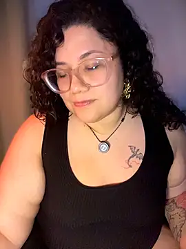 VanesssaMilf  online show from April 18, 4:16 am