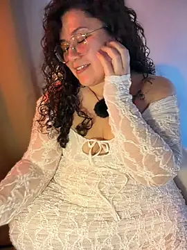 VanesssaMilf  online show from June 6, 2:16 am