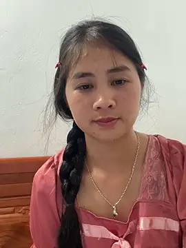 Him MountainGirl online show from April 20, 3:04 pm