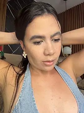 ValentinaEliot online show from December 18, 1:33 am