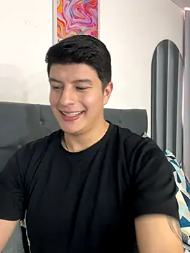 Snapshot of Goldenknight33 chatting on January 8, 2:19 pm Goldenknight33 online show from January 8, 2:19 pm