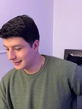 Snapshot of Goldenknight33 chatting on February 10, 1:04 pm Goldenknight33 online show from February 10, 1:04 pm