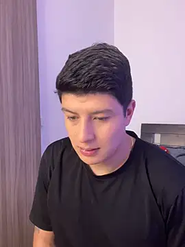 Snapshot of Goldenknight33 chatting on February 11, 4:01 pm Goldenknight33 online show from February 11, 4:01 pm