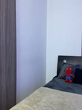 Snapshot of Goldenknight33 chatting on February 16, 8:49 pm Goldenknight33 online show from February 16, 8:49 pm