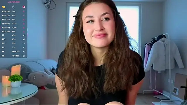 KiraBodrick online show from April 22, 4:08 pm