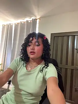 ladulcemary  online show from April 20, 8:10 pm