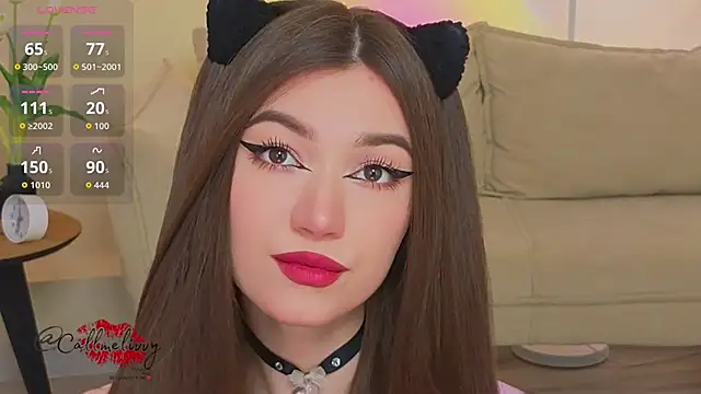 oliviaah  online show from April 20, 3:04 pm