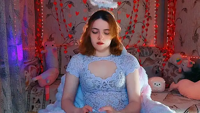 Snapshot of Ari_Meow chatting on April 6, 6:42 pm Ari Meow online show from April 6, 6:42 pm