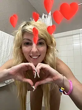 Snapshot of CelestialRuby chatting on February 23, 11:00 am CelestialRuby online show from February 23, 11:00 am