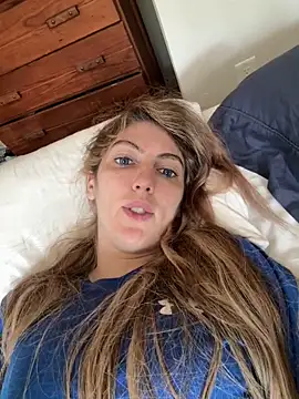 Snapshot of CelestialRuby chatting on November 9, 4:27 pm CelestialRuby online show from November 9, 4:27 pm