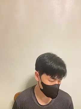 kimze7 online show from March 15, 2:45 pm