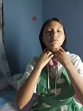 Snapshot of Princess_elia chatting on June 8, 9:26 pm Princess elia online show from June 8, 9:26 pm