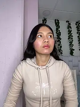 Xaander  online show from February 5, 7:29 pm