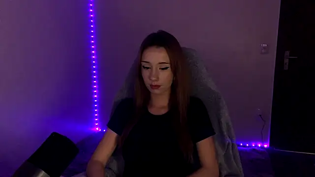 ellienymph online show from January 6, 3:43 am