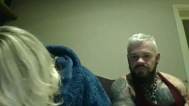 trans man and his dom online show from December 14, 7:07 pm